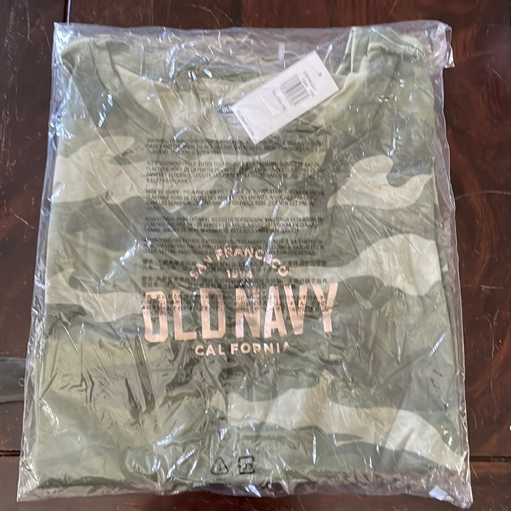 NWT Old Navy girls camo and rose gold short sleeve t-shirt XL